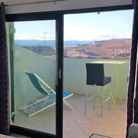 Appartement de charme avec terrasse tropézienne / Rooftop Lorgues Extérieur photo